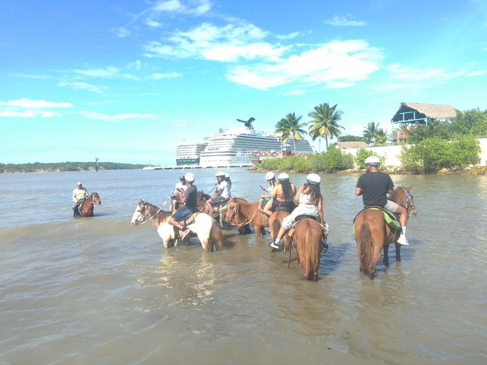 Hoseback Riding Excursion 9